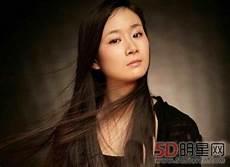 王亚彬的结婚照片